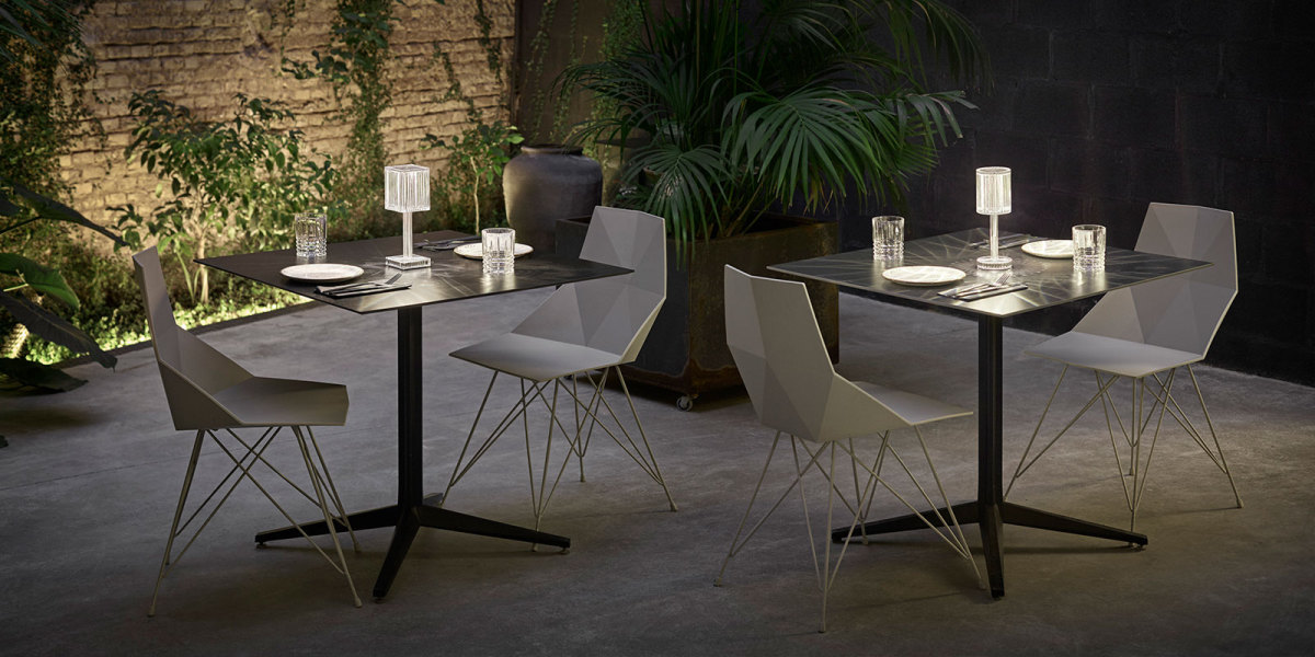 contract-design-light-table-lamp-gatsby-collection-by-ramon-esteve-vondom-002